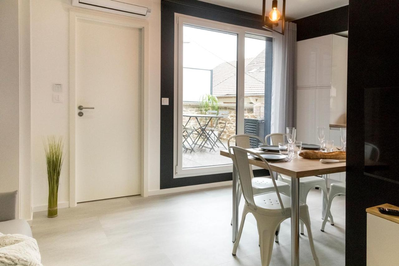 Appart-Hotel N 4 Calme Avec Terrasse, Wi-Fi Haut Debit, Petit-Dejeuner, Room-Service Et Parking Prive Chouzelot Zewnętrze zdjęcie