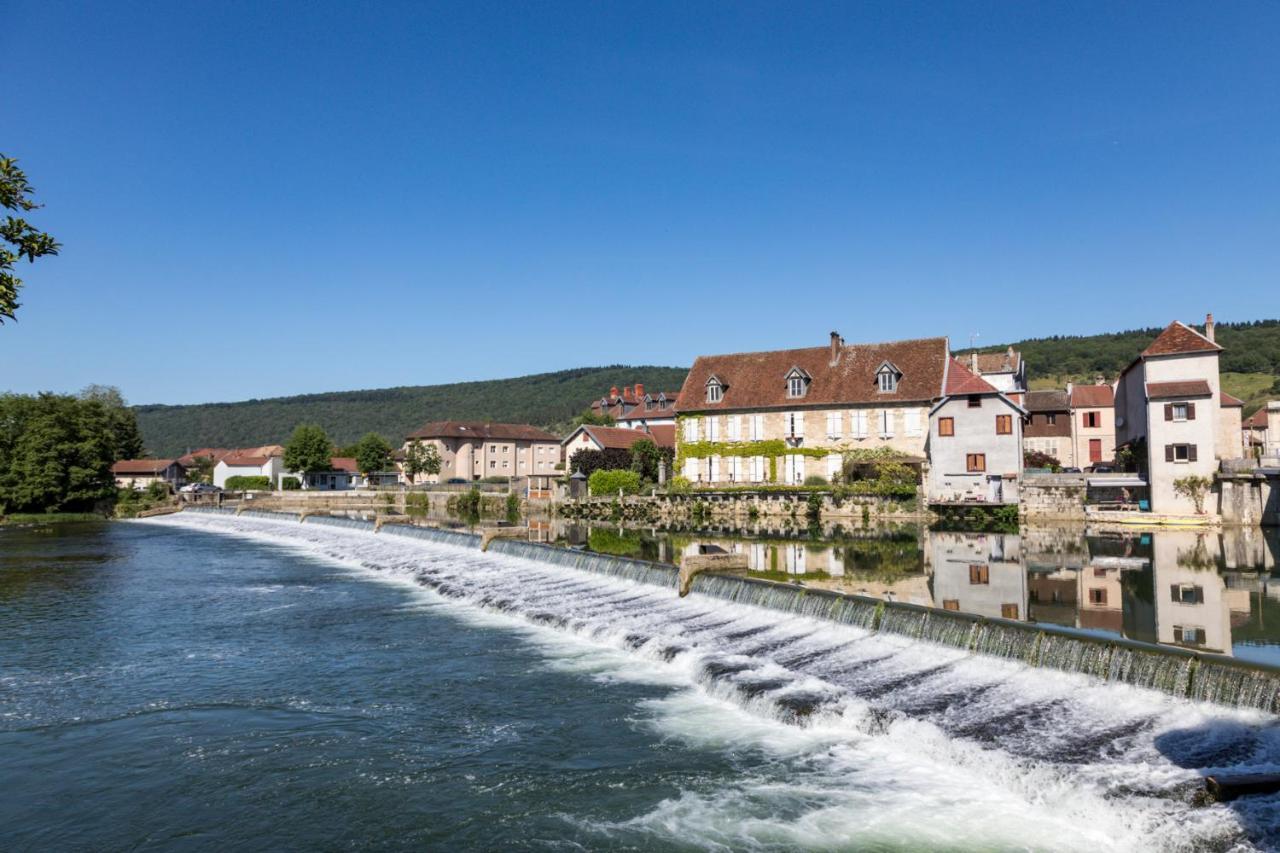 Appart-Hotel N 4 Calme Avec Terrasse, Wi-Fi Haut Debit, Petit-Dejeuner, Room-Service Et Parking Prive Chouzelot Zewnętrze zdjęcie